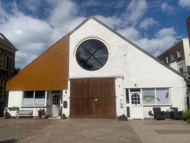 Meijnerswijk Free Parking, Electric Parking, Kitchen,living Room, Free Coffee Machine